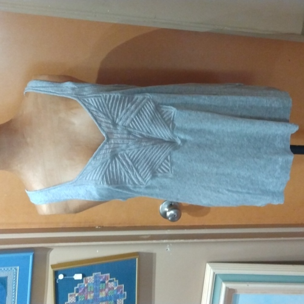 Hi-Line tank top